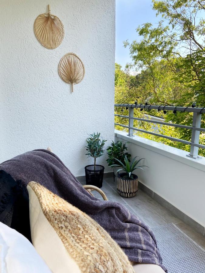 Seaside Rooms - Zentrales Design-Apartment Mit Balkon & Parkplatz - 2 Minuten Zum Strand تيميندورفير ستراند المظهر الخارجي الصورة