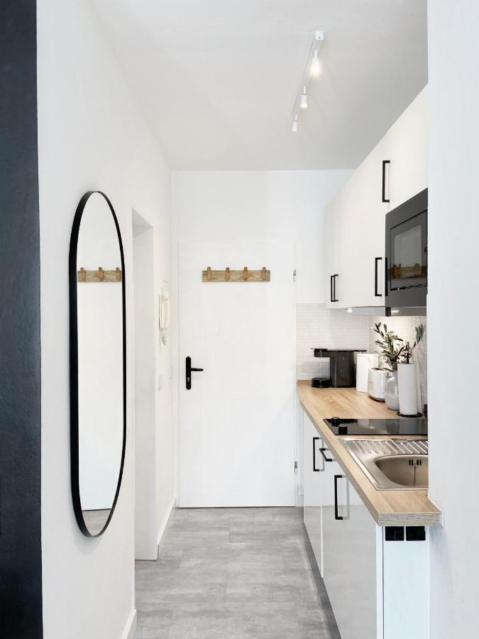 Seaside Rooms - Zentrales Design-Apartment Mit Balkon & Parkplatz - 2 Minuten Zum Strand تيميندورفير ستراند المظهر الخارجي الصورة